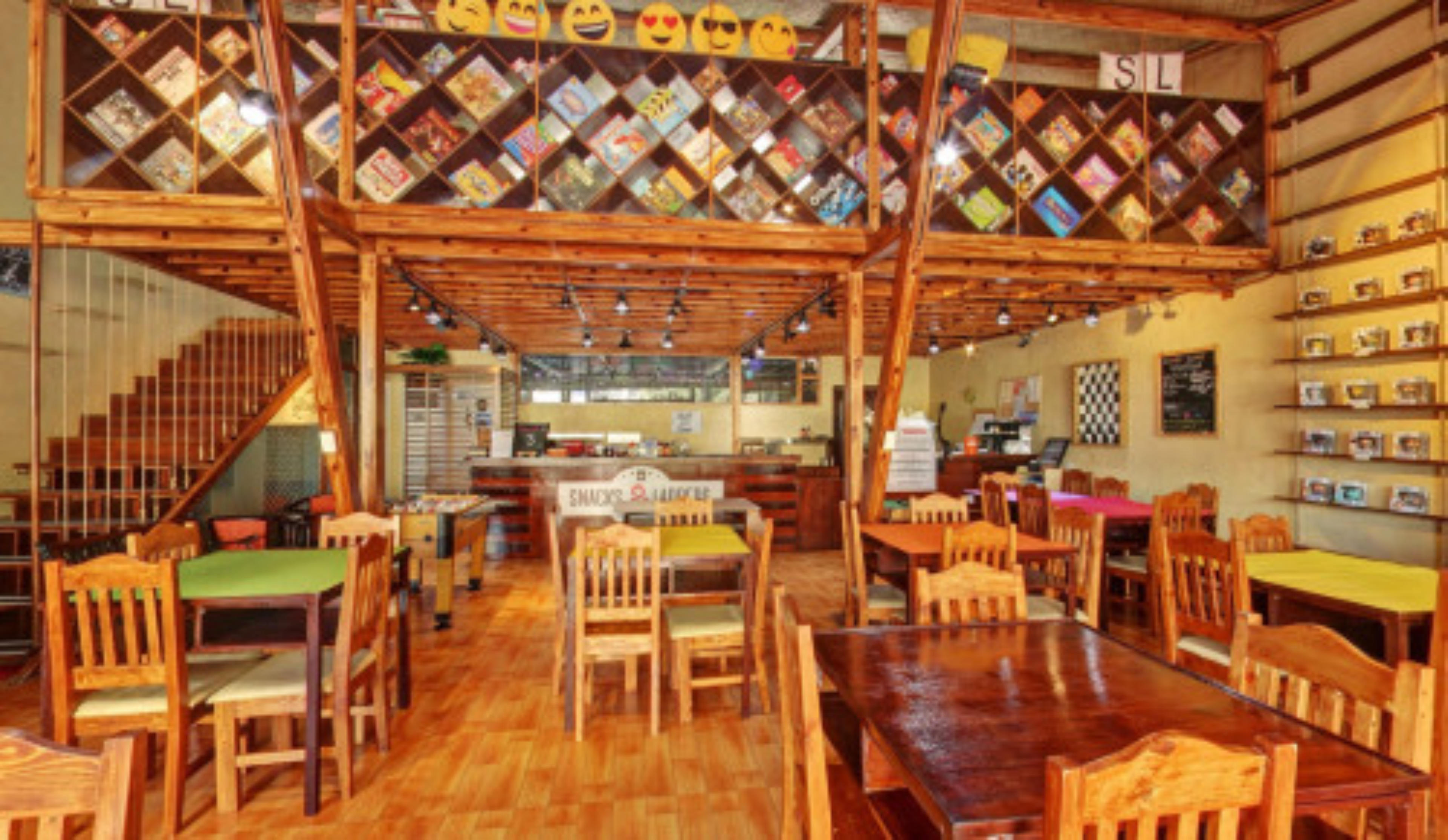 Snacks & Ladders, Manila, Philippines virtual tour preview